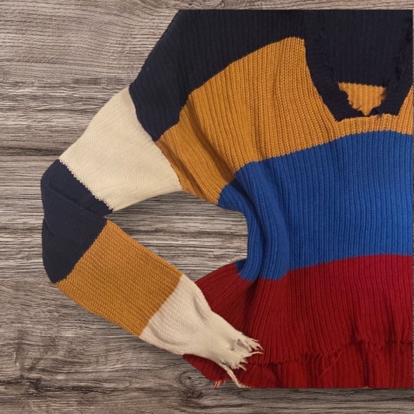 Multi color Cropped Raw Hem Sweater - Picture 6 of 8